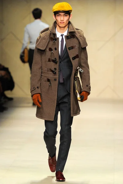 Look 30